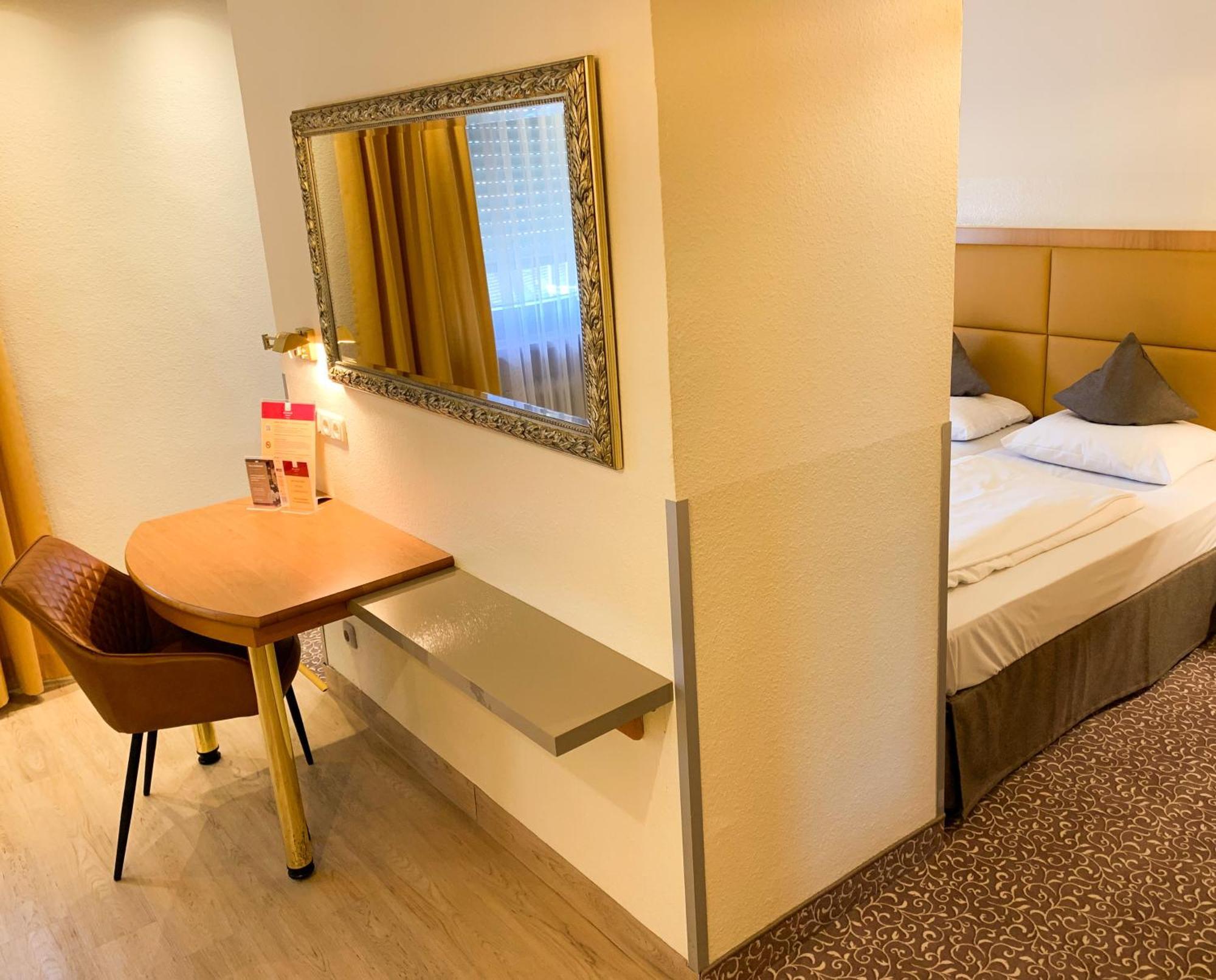 City Hotel Ost Am Koe Augsburg Bagian luar foto