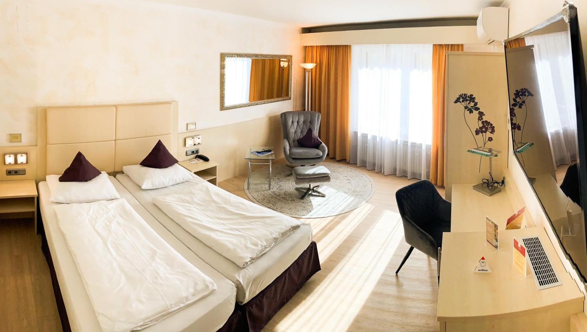 City Hotel Ost Am Koe Augsburg Bagian luar foto